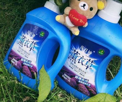 做洗衣液先加香精還是后加？