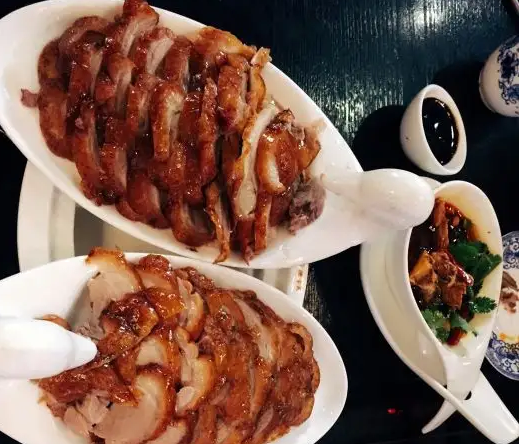 學北京烤鴨要多少錢