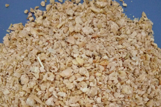 羊催肥是用豆粕還是用熟黃豆好